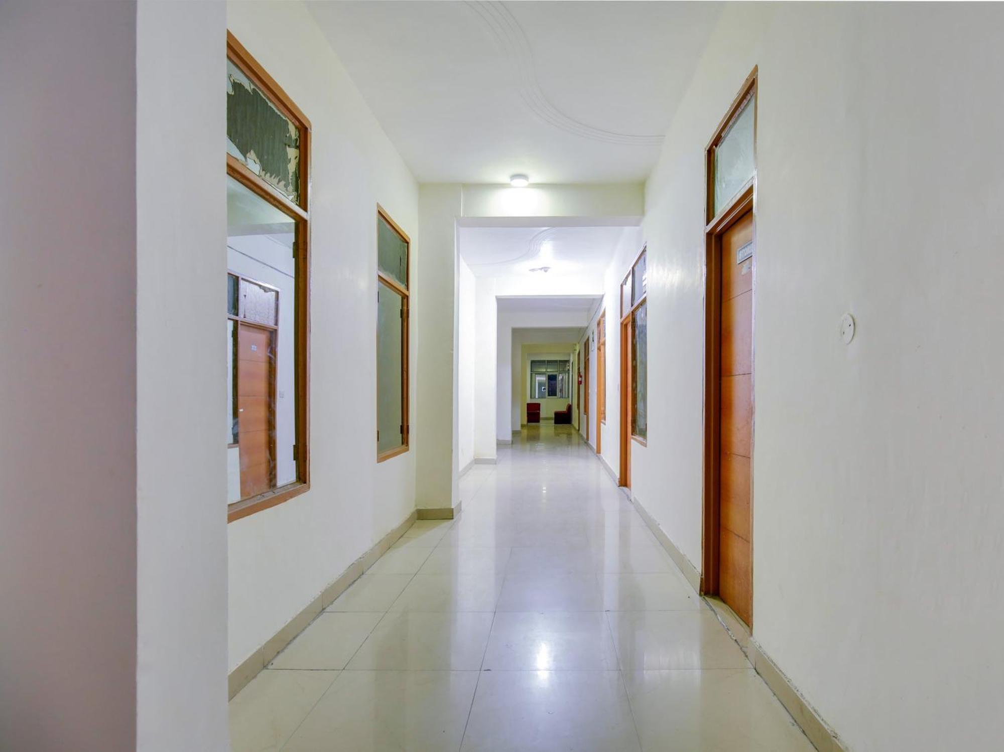 Hotel O Platinum Inn Nayagaon Εξωτερικό φωτογραφία